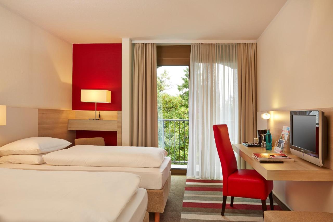 Staying Near Ev. Dekanat Kronberg: 4 Design-Hotels verglichen